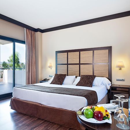 Aparthotel Attica 21 Valles Sabadell Exterior photo