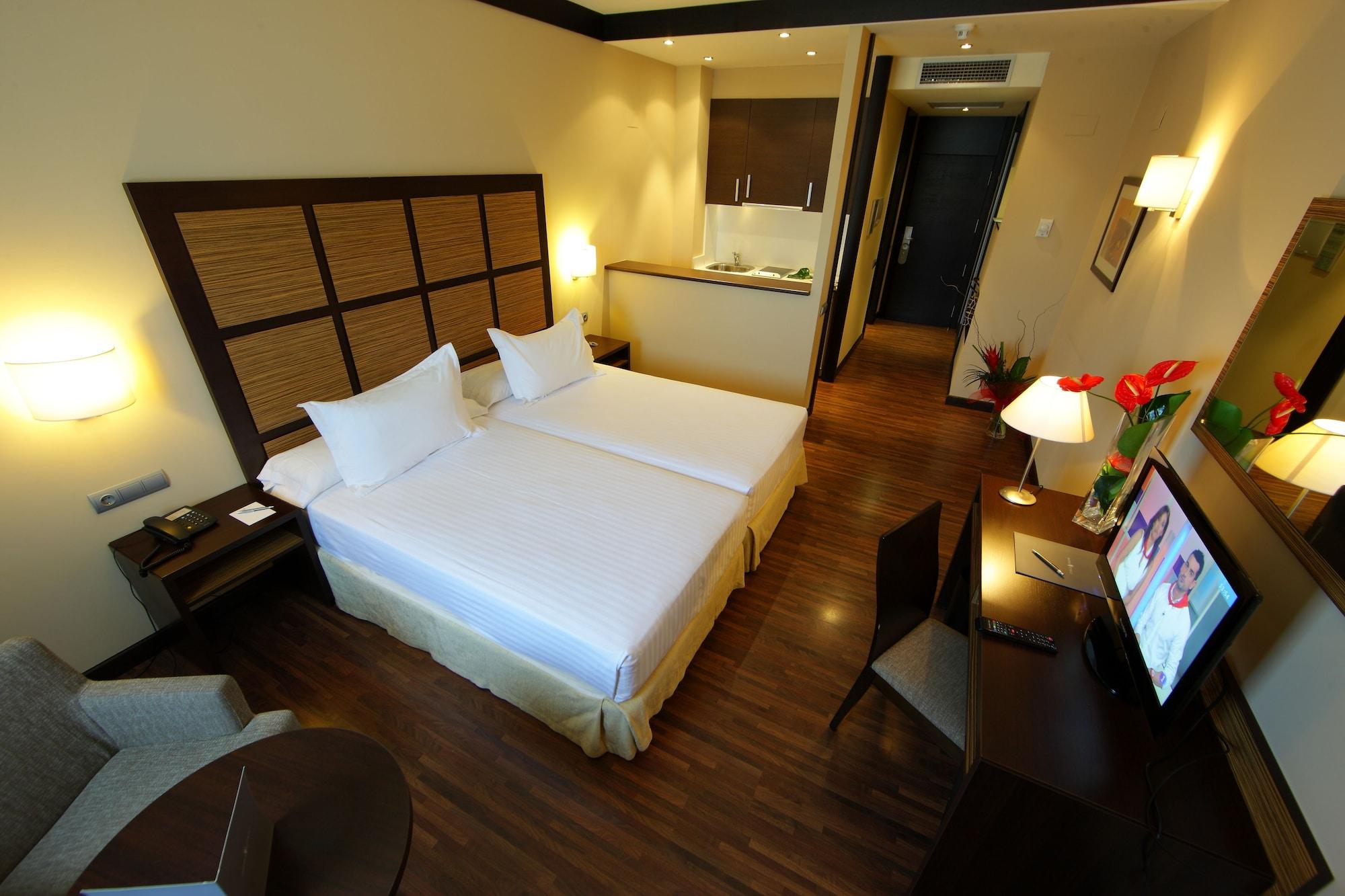 Aparthotel Attica 21 Valles Sabadell Room photo