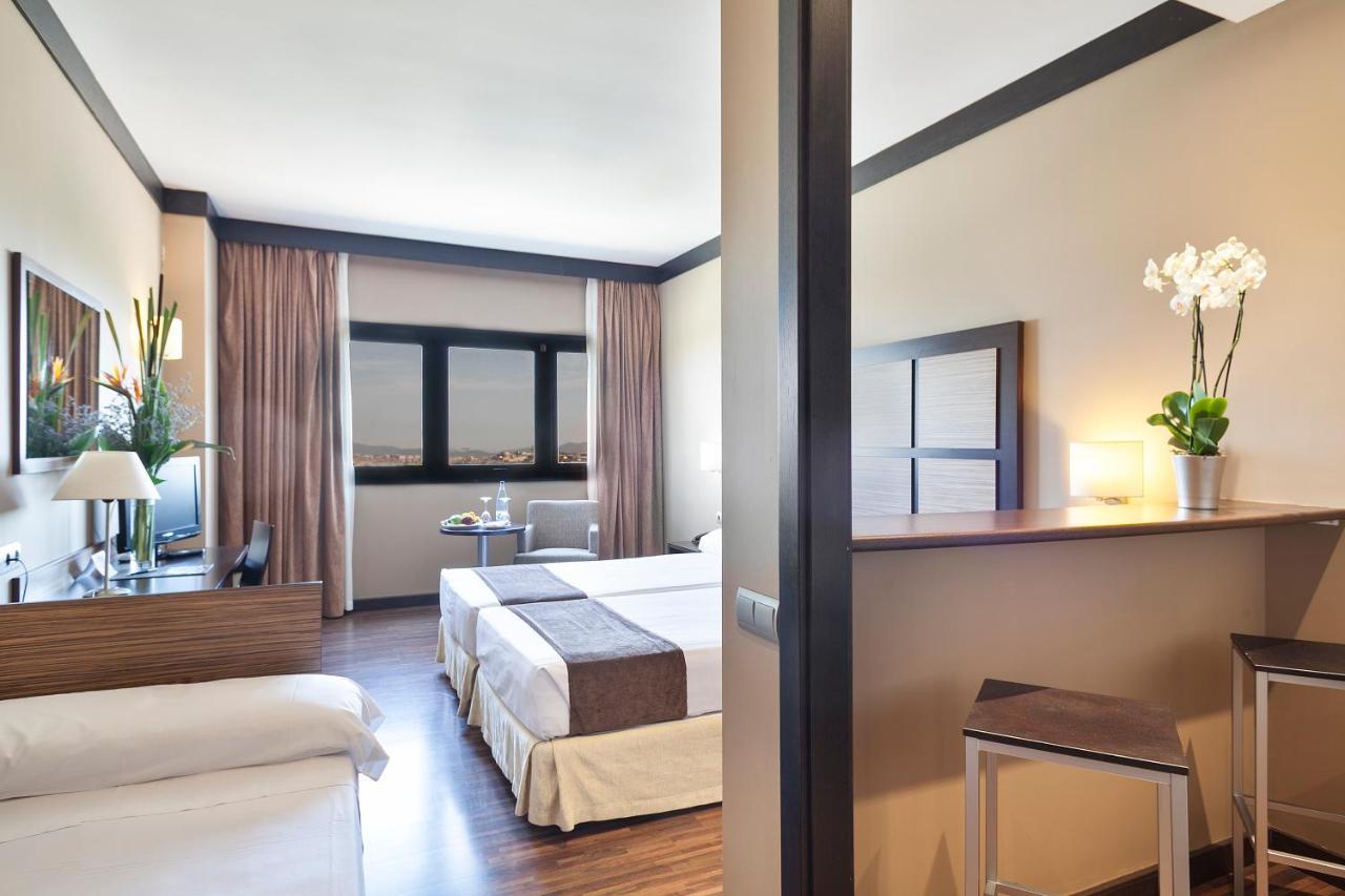 Aparthotel Attica 21 Valles Sabadell Exterior photo