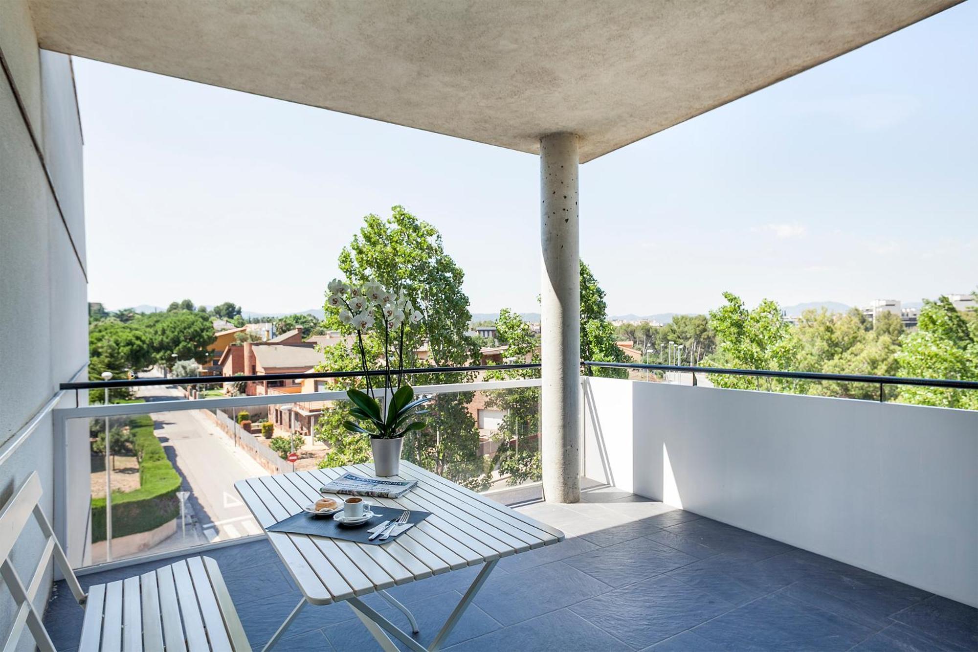 Aparthotel Attica 21 Valles Sabadell Exterior photo