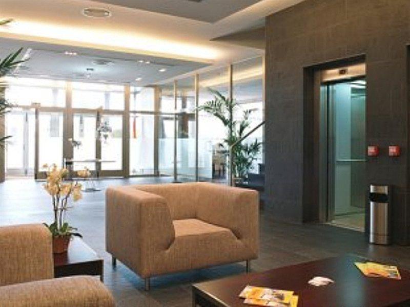 Aparthotel Attica 21 Valles Sabadell Interior photo