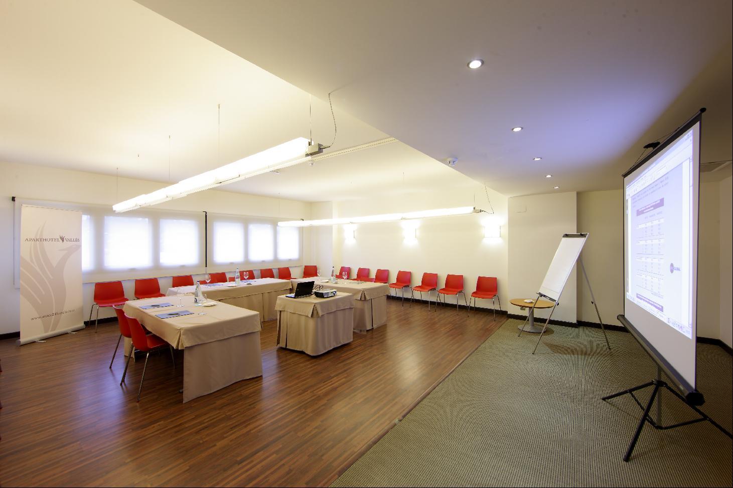 Aparthotel Attica 21 Valles Sabadell Exterior photo