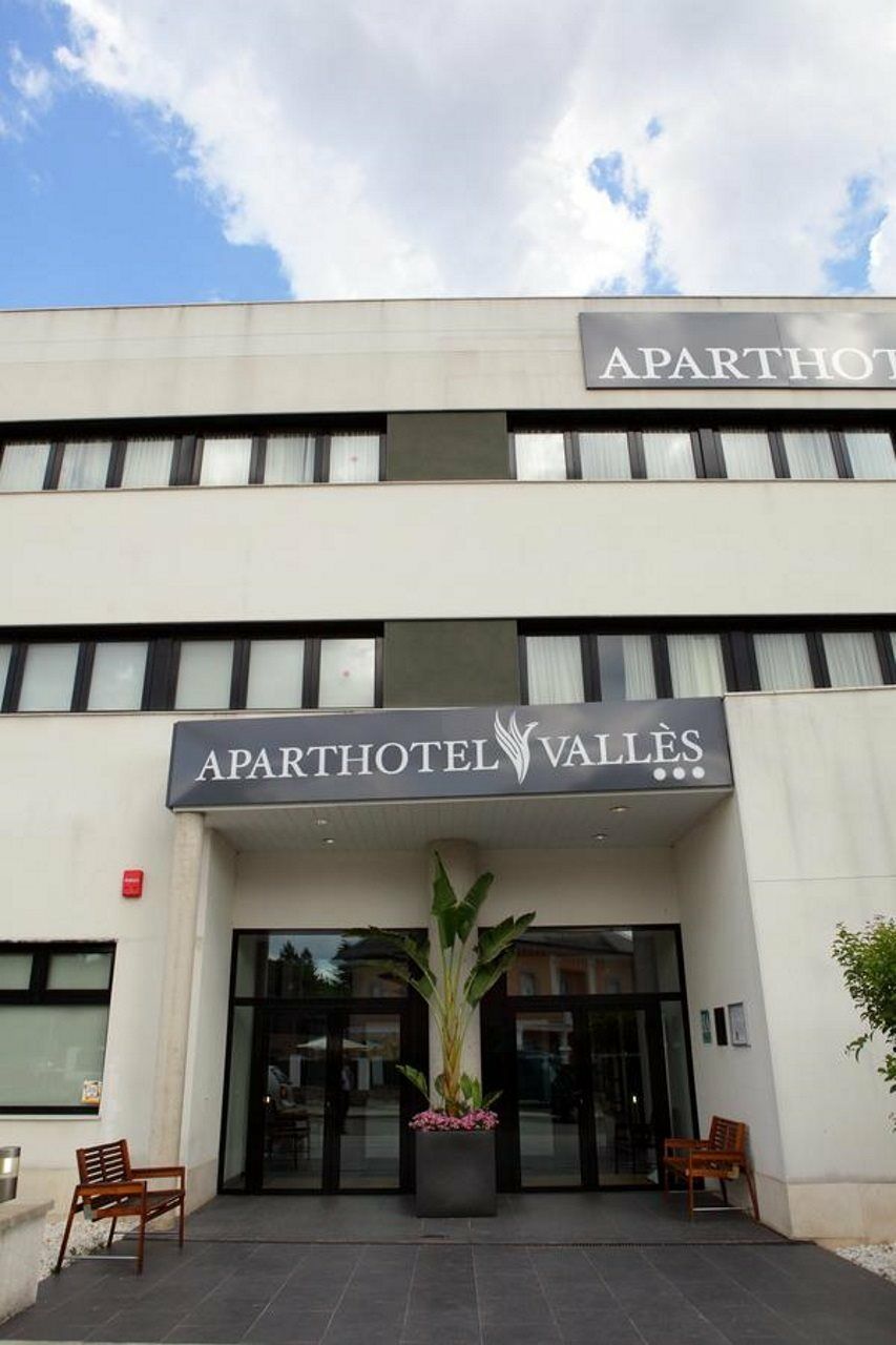 Aparthotel Attica 21 Valles Sabadell Exterior photo